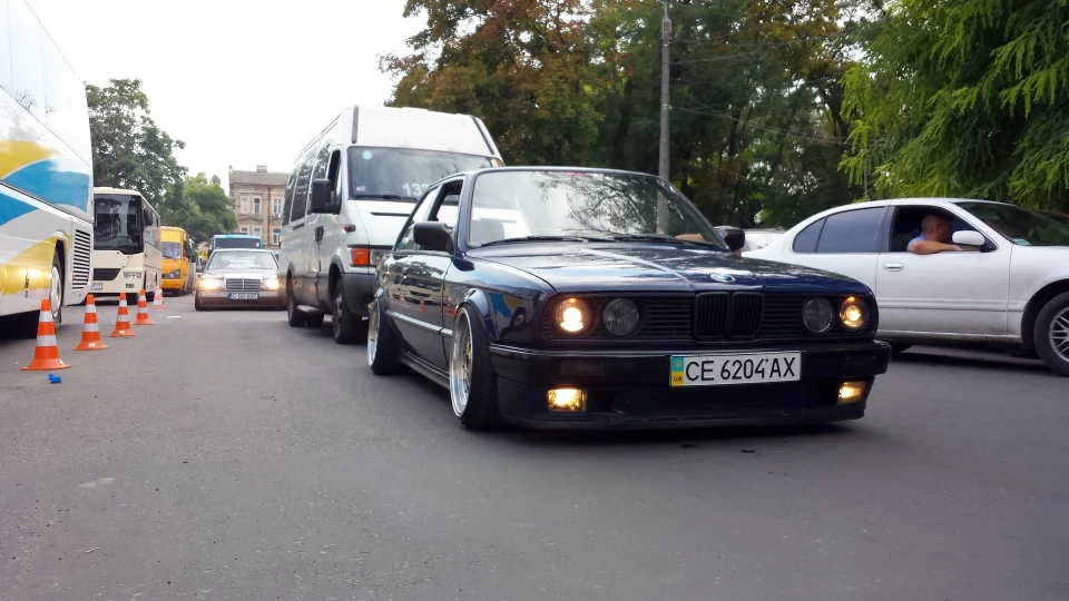 BMW 3 series Coupe Low? 5