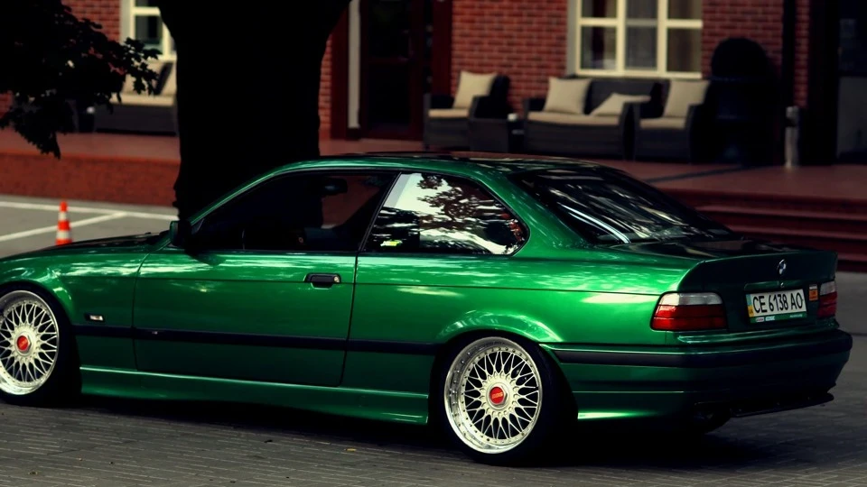 BMW 3 series Coupe Lowly_Green 4
