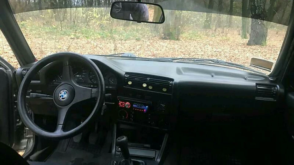 BMW 3 series Coupe м20б27 бежевий метал 5