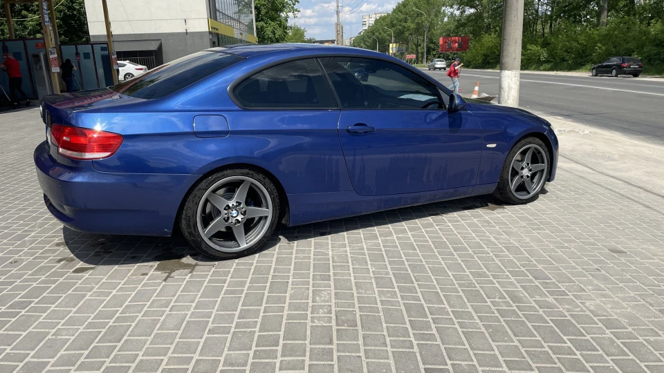 BMW 3 series Coupe Мала 3