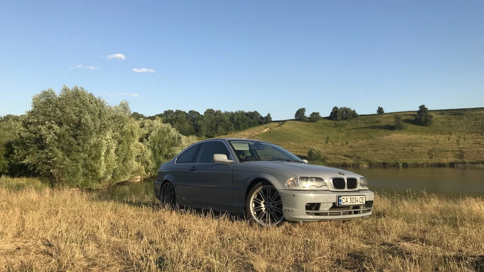 BMW 3 series Coupe OLEG 4