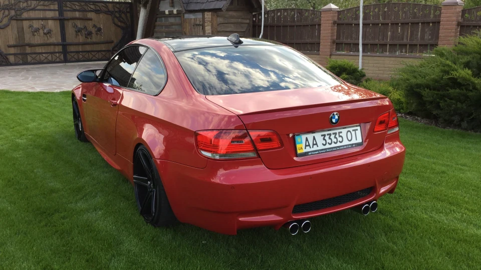 BMW 3 series Coupe Red Snace 4