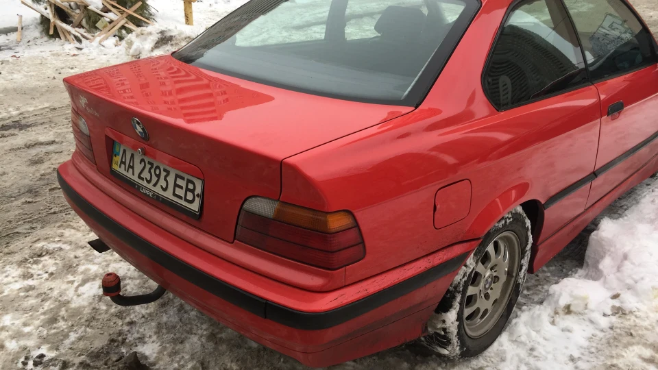 BMW 3 series Coupe RedPerry Hellrot 2