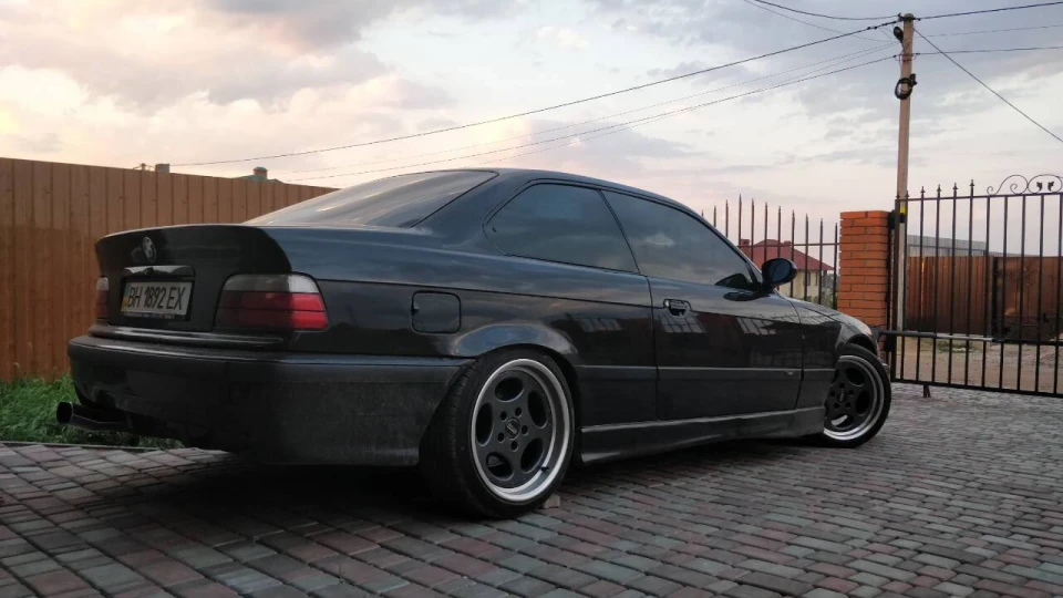 BMW 3 series Coupe ReVolveR 3