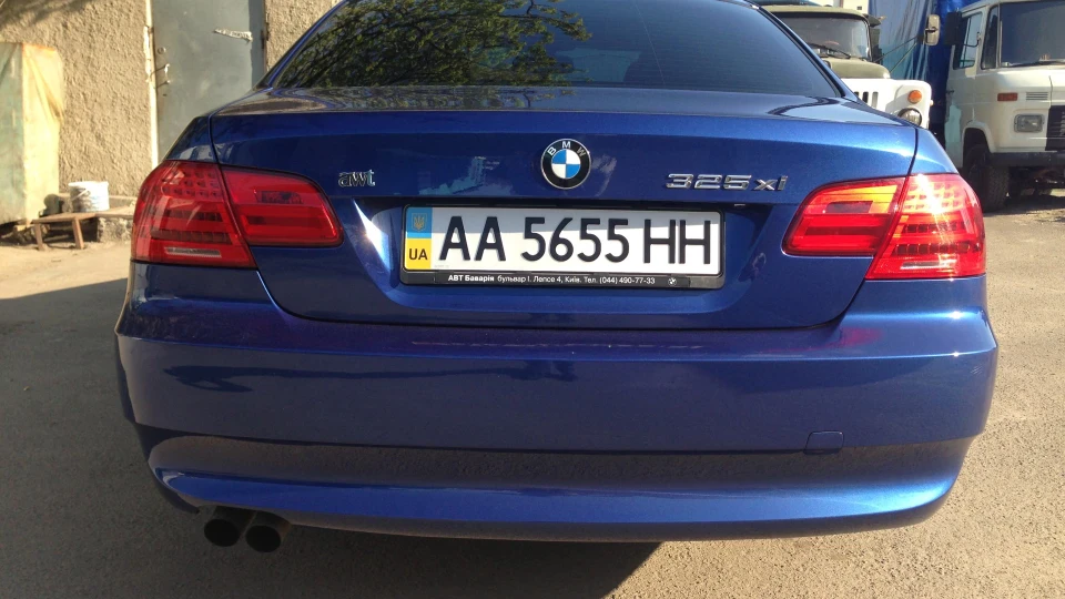 BMW 3 series Coupe синій іній