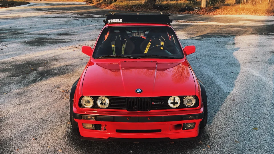 BMW 3 series Coupe 👠 The Lady in Red 3