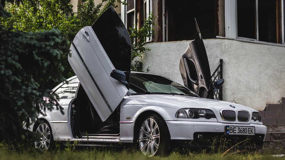 BMW 3 series Coupe White LaMbo 😎