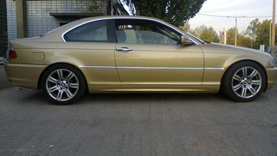 BMW 3 series Coupe золота лисиця-пузотерка 2