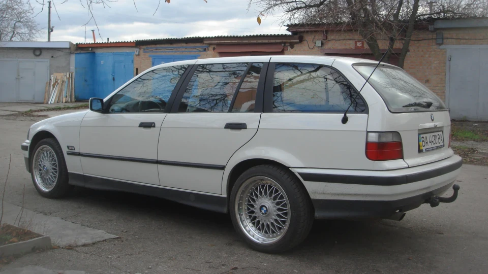 BMW 3 series Touring 2