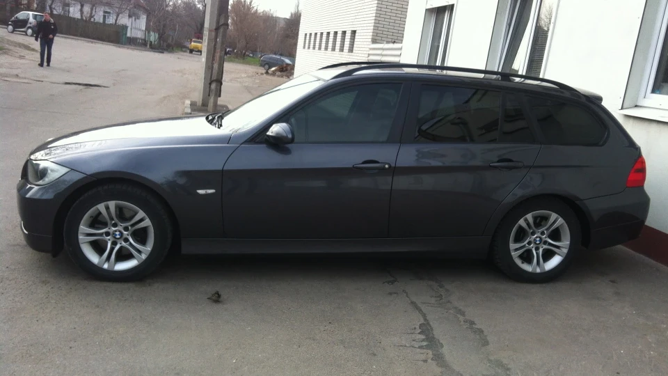 BMW 3 series Touring 318d 3