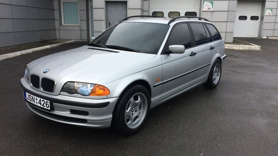 BMW 3 series Touring 320d 2