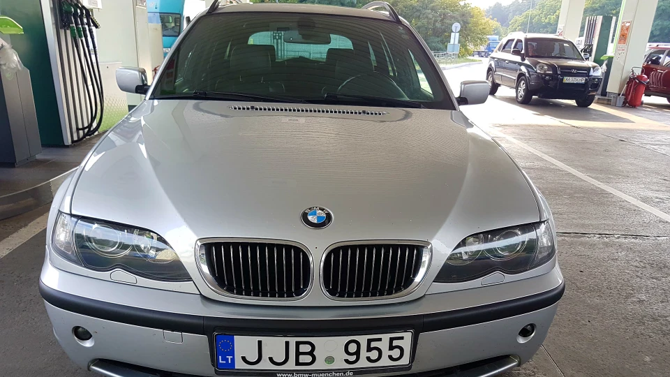BMW 3 series Touring 320D 2
