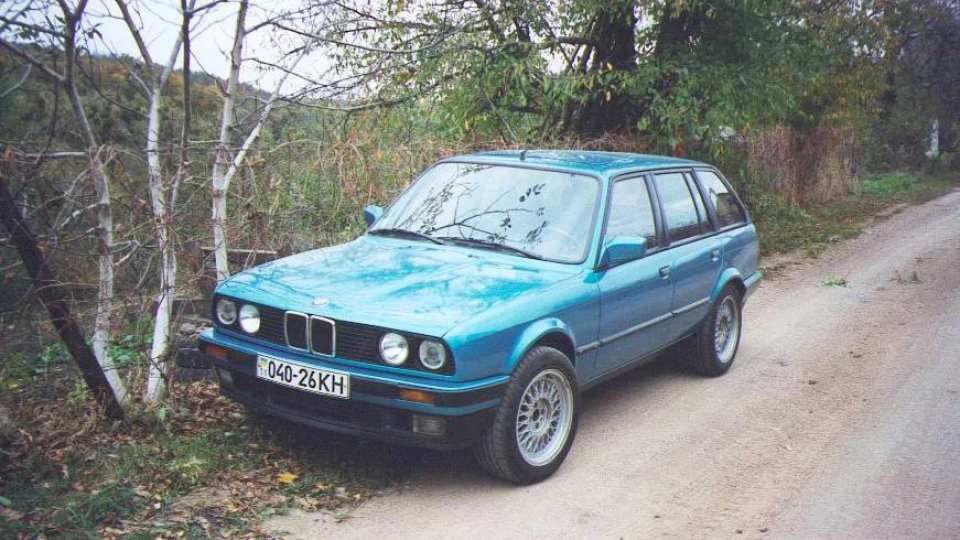 BMW 3 series Touring 325iX Перша
