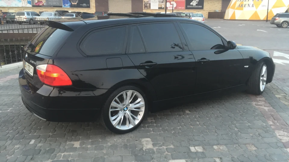BMW 3 series Touring 330 xi 4