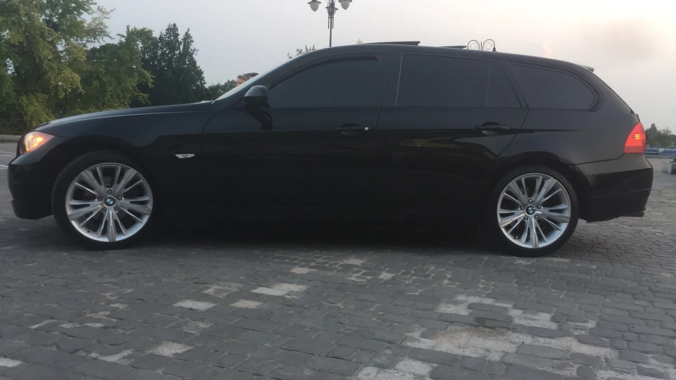 BMW 3 series Touring 330 xi 5