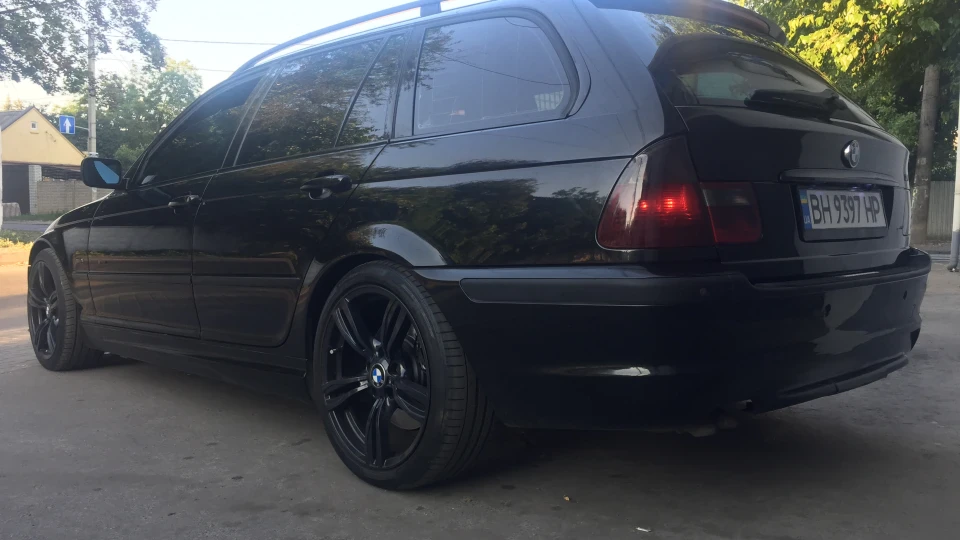 BMW 3 series Touring 330D M57 4