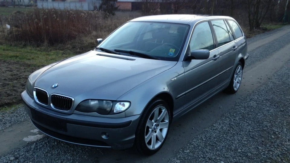 BMW 3 series Touring 330xd 2