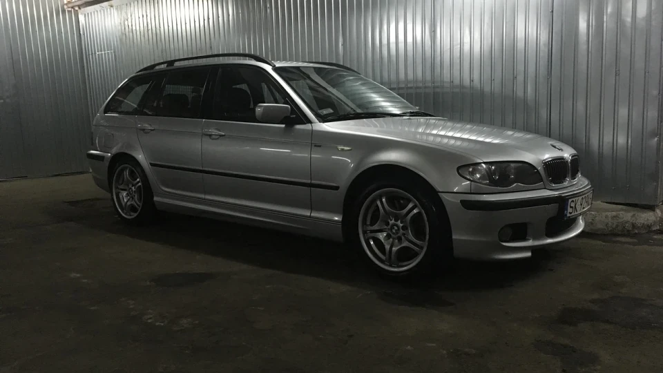 BMW 3 series Touring 330xd 2