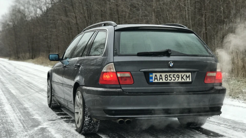 BMW 3 series Touring 330xi 3
