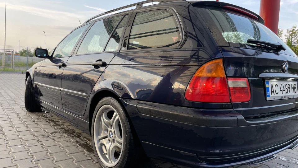 BMW 3 series Touring BMW Синій Дракон 3