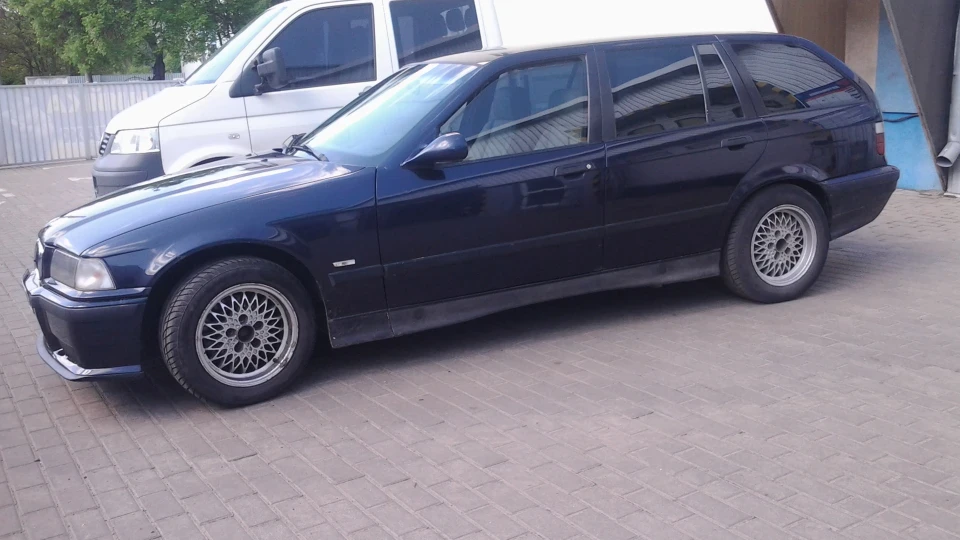 BMW 3 series Touring Caterpillar 2