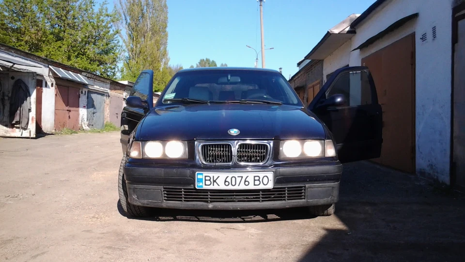 BMW 3 series Touring Caterpillar 4