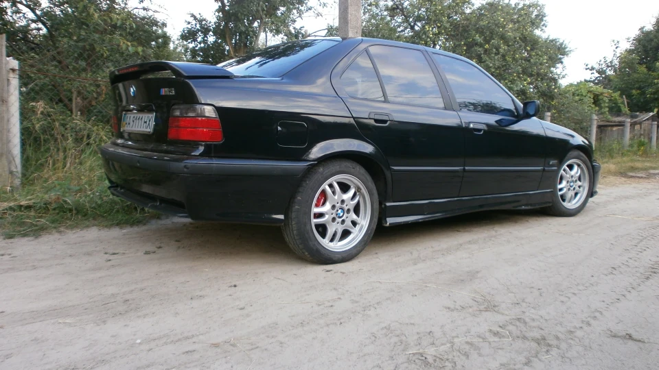 BMW 3 series Touring чорний баварець 2
