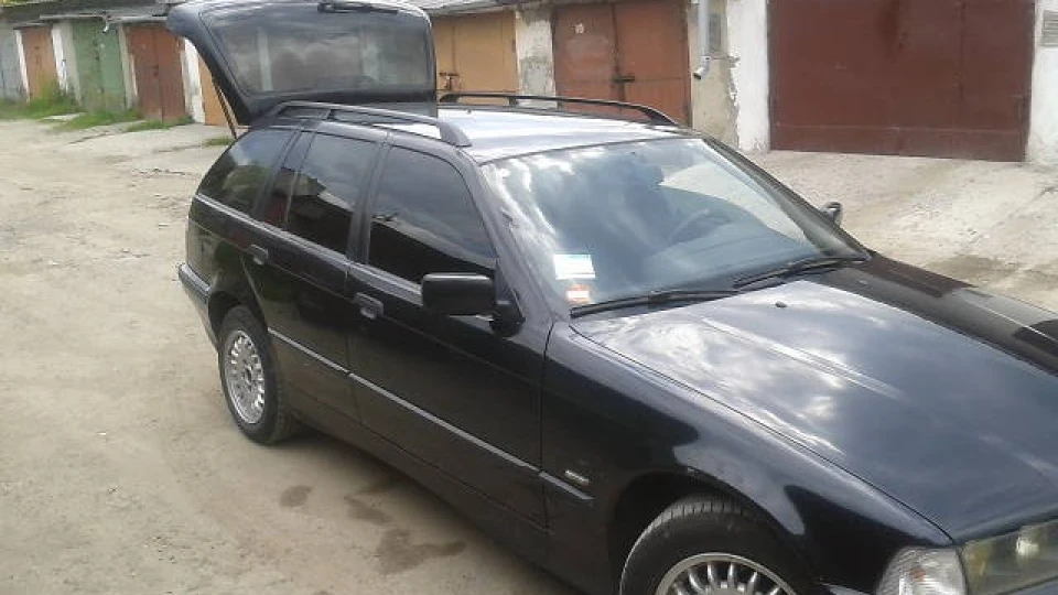 BMW 3 series Touring Dark Horse 2