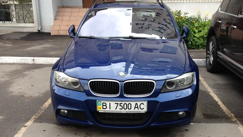 BMW 3 series Touring Leman Blue 2
