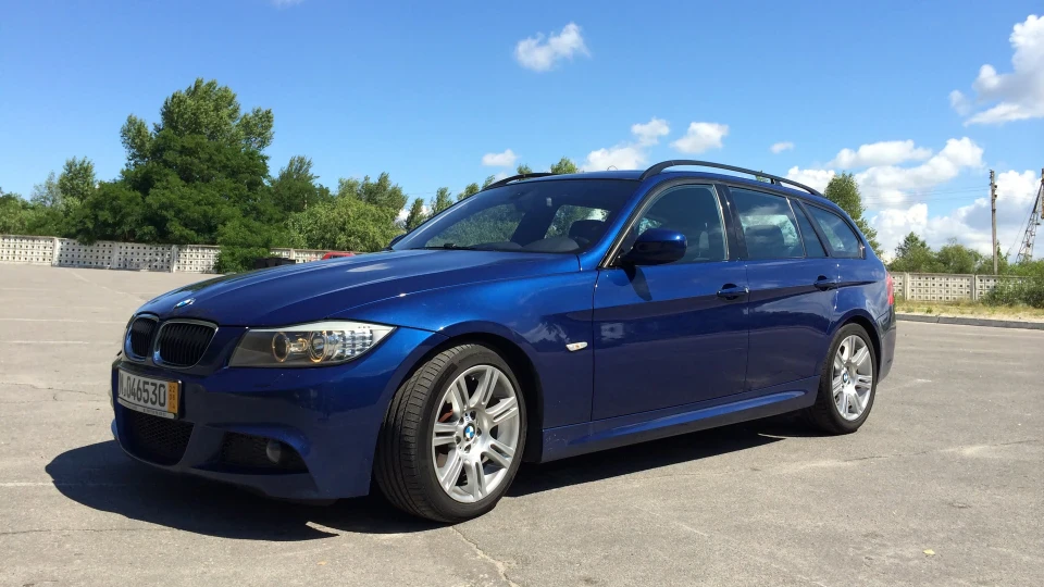 BMW 3 series Touring Leman Blue 4
