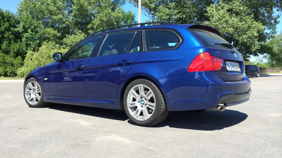 BMW 3 series Touring Leman Blue 5