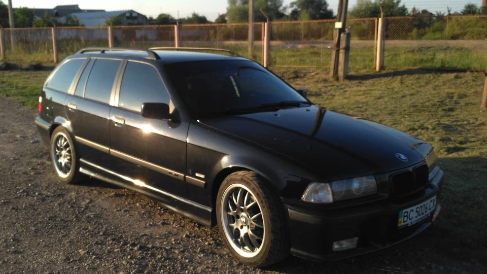 BMW 3 series Touring M-TECHNIK 4