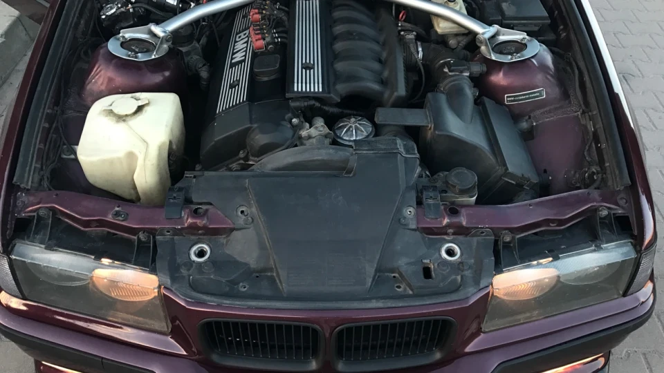 BMW 3 series Touring M52B25 3