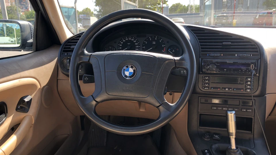 BMW 3 series Touring Перша 4