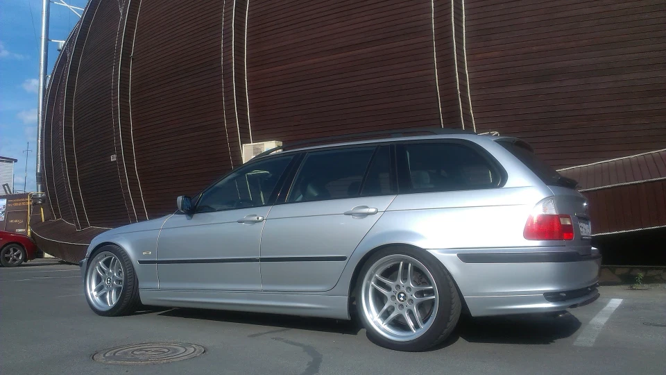 BMW 3 series Touring Позитіff 4