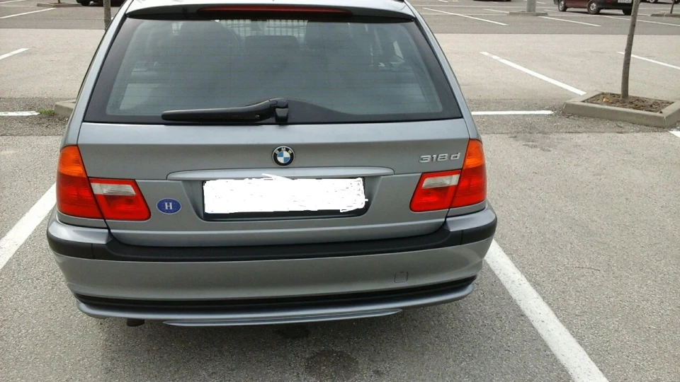 BMW 3 series Touring ...практично все в кричи 3