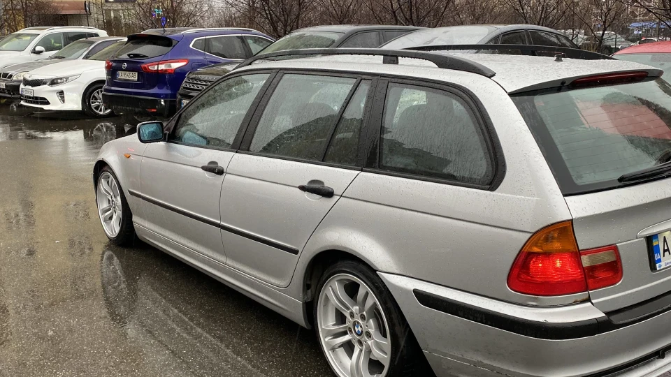 BMW 3 series Touring Сарайчик 2