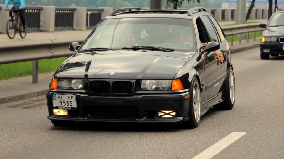BMW 3 series Touring Сарайвагон 3