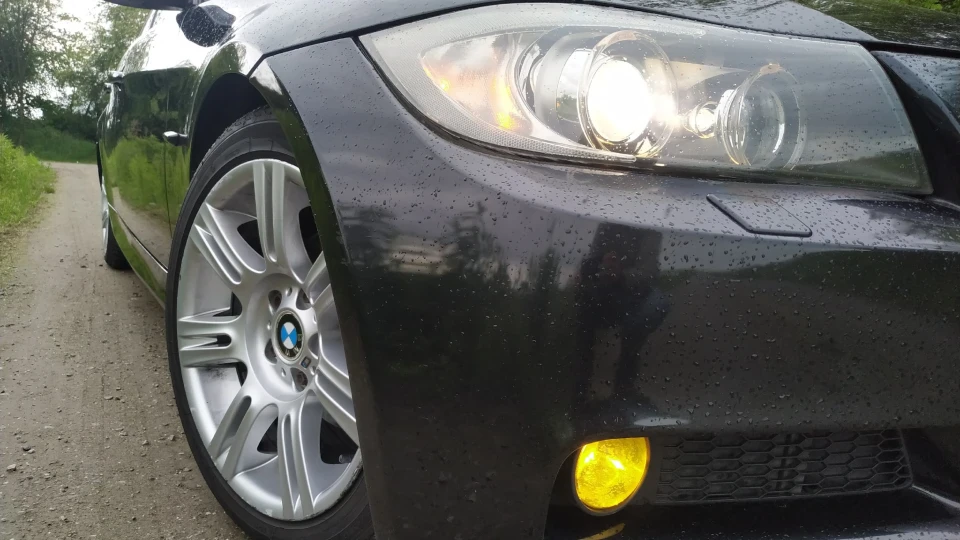 BMW 3 series Touring "Schwarz zwei" 2
