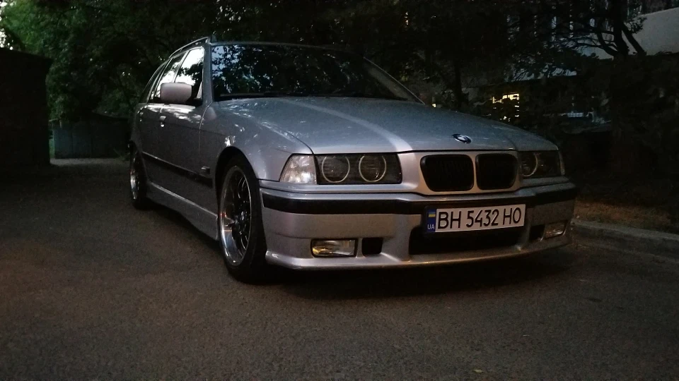 BMW 3 series Touring (Second life) 4