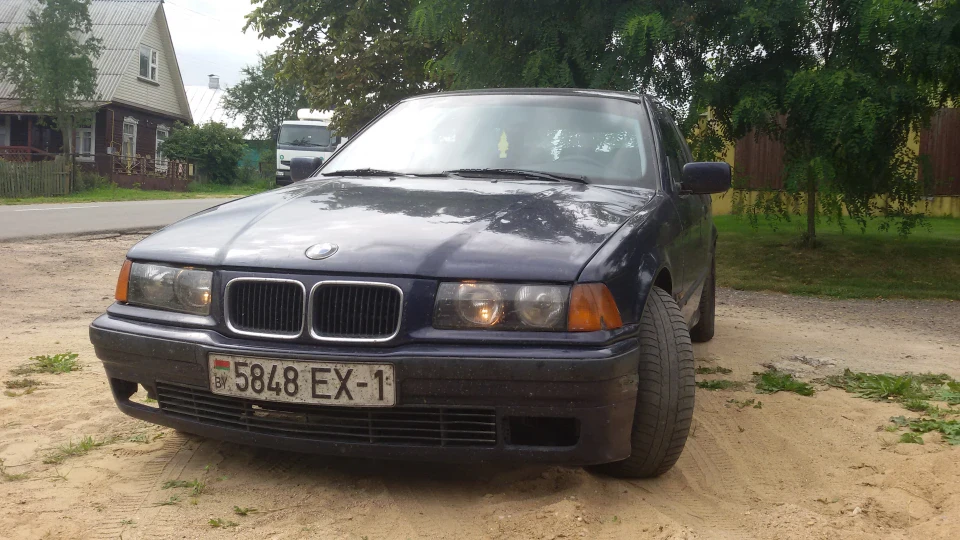 BMW 3 series Touring Синій паровозик 2