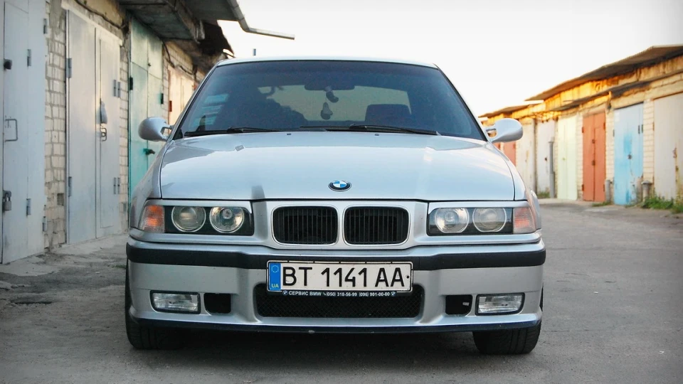 BMW 3 series 4