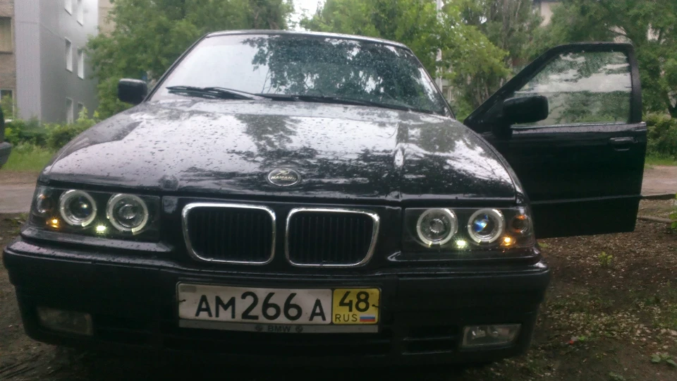BMW 3 series 2