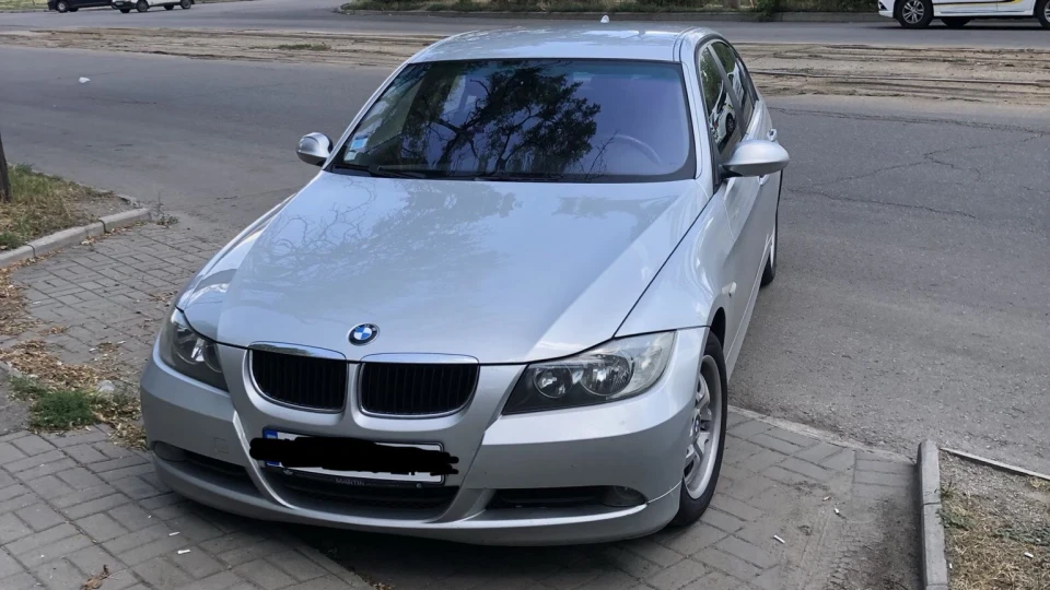 BMW 3 series 2
