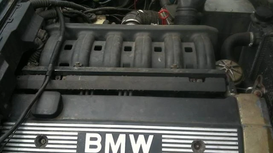 BMW 3 series 2