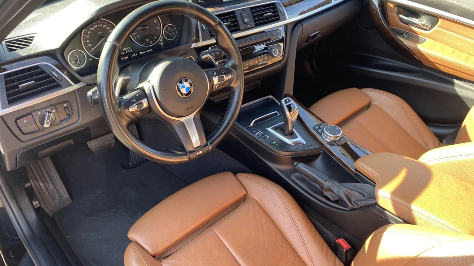 BMW 3 series 2