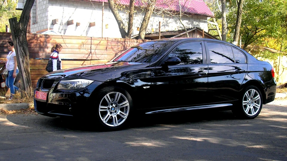 BMW 3 series 2