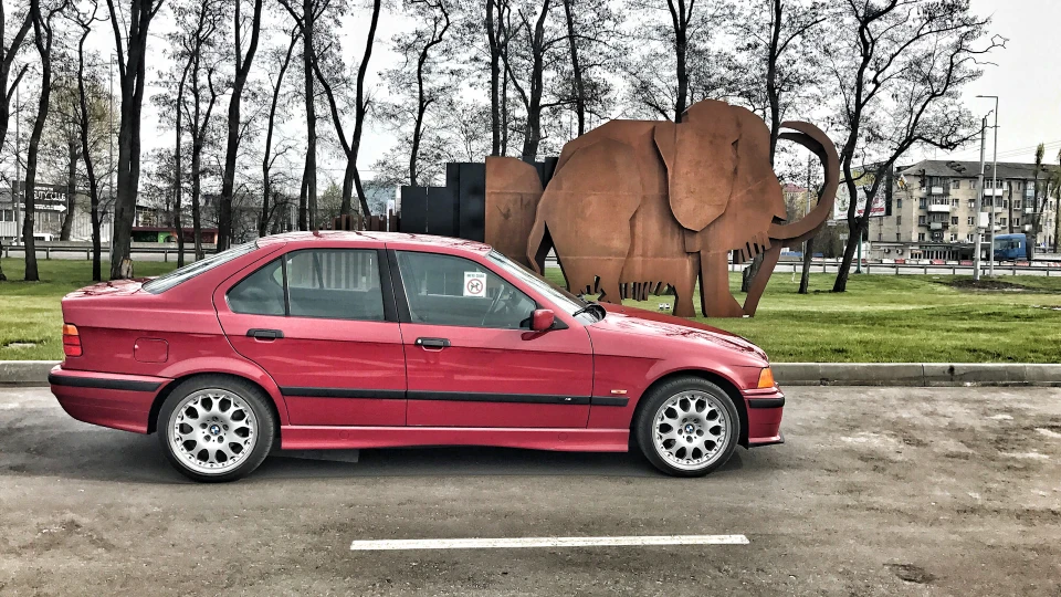 BMW 3 series 2