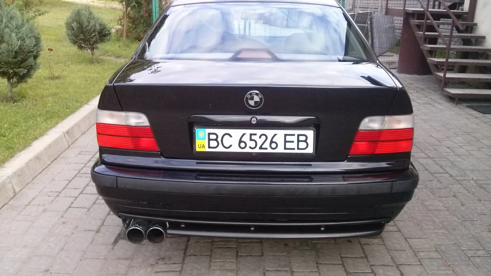 BMW 3 series 2
