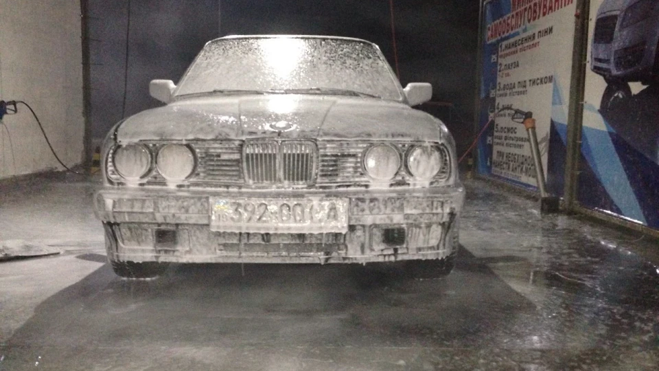 BMW 3 series 2